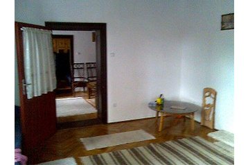 Madžarska Chata Bodony, Eksterier